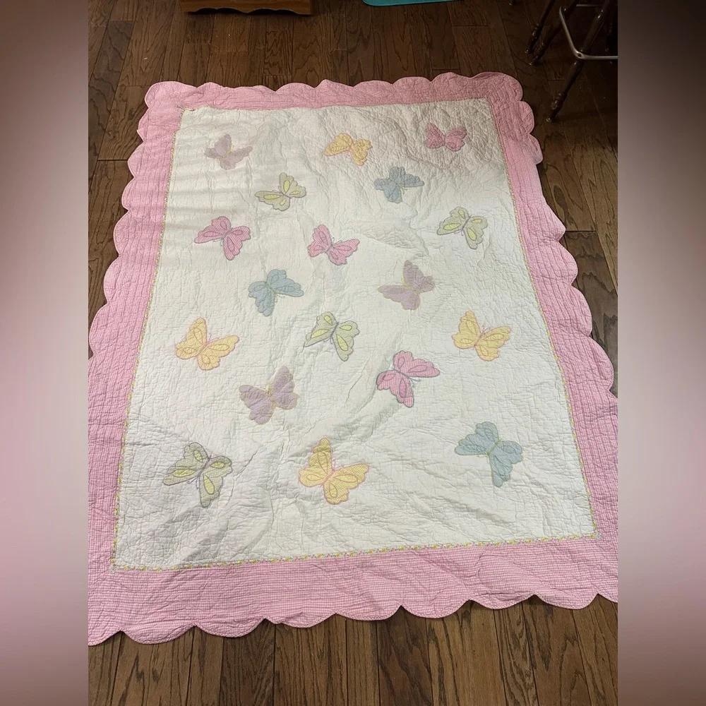The Company Store Butterfly Quilt 86 x 65 Multi Color Butterfly White Pink Trim
